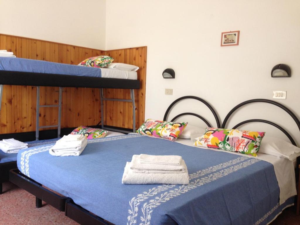 Hotel Arlesiana Rimini Exterior photo